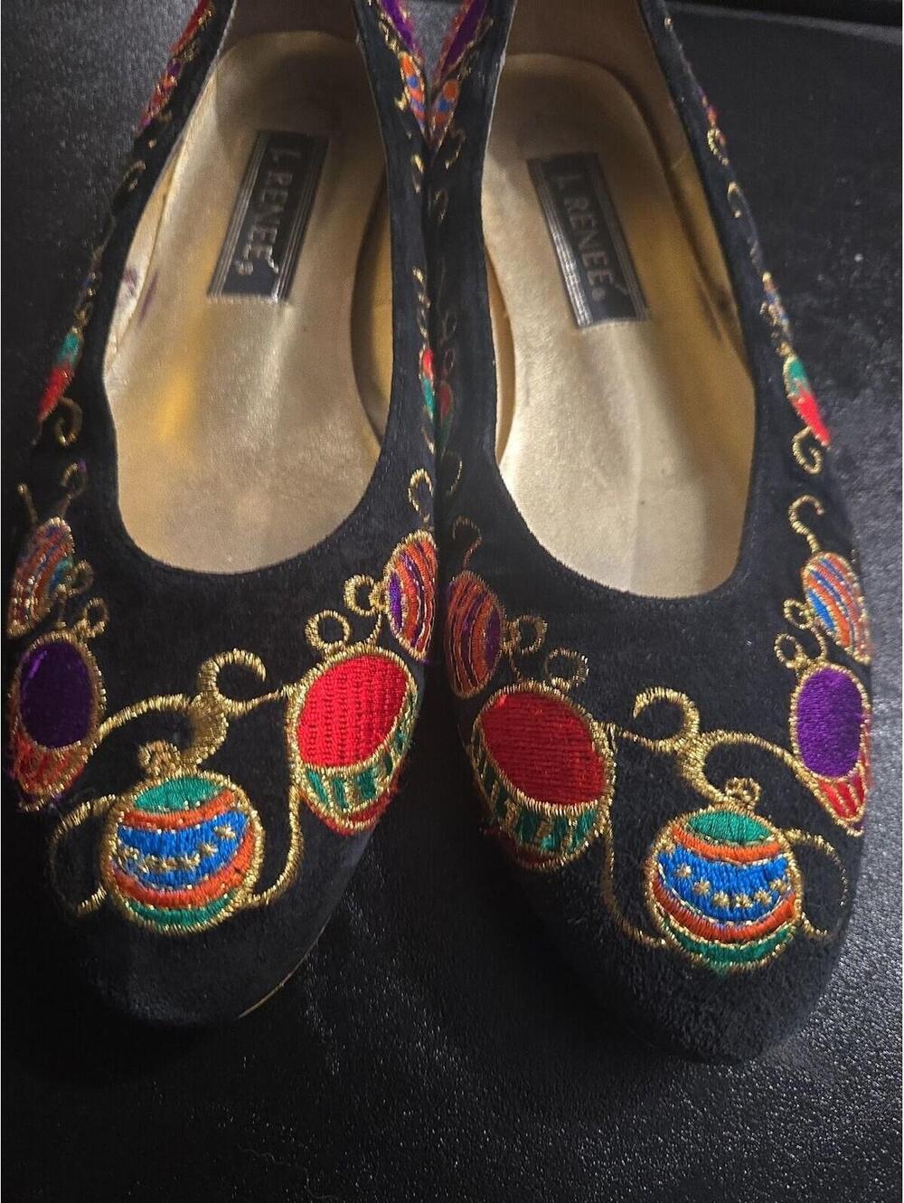 J. Reneé Vintage Christmas Ornament Embroidered Black Velvet Flats - Size 9M - Picture 2 of 5